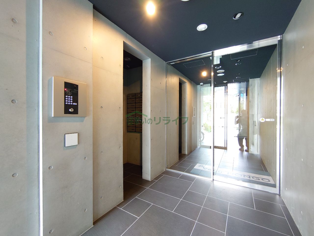 建物エントランス