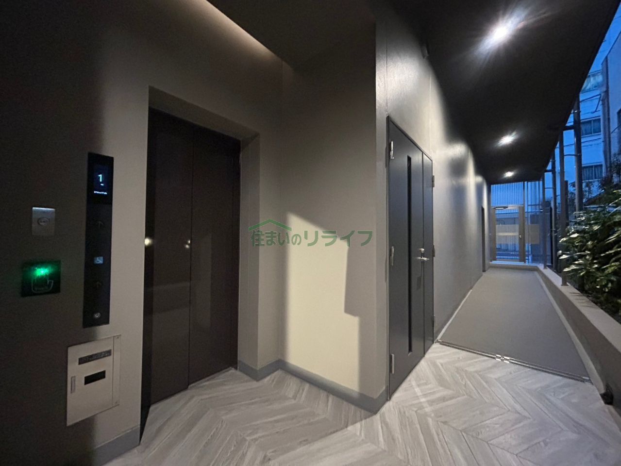 建物エントランス
