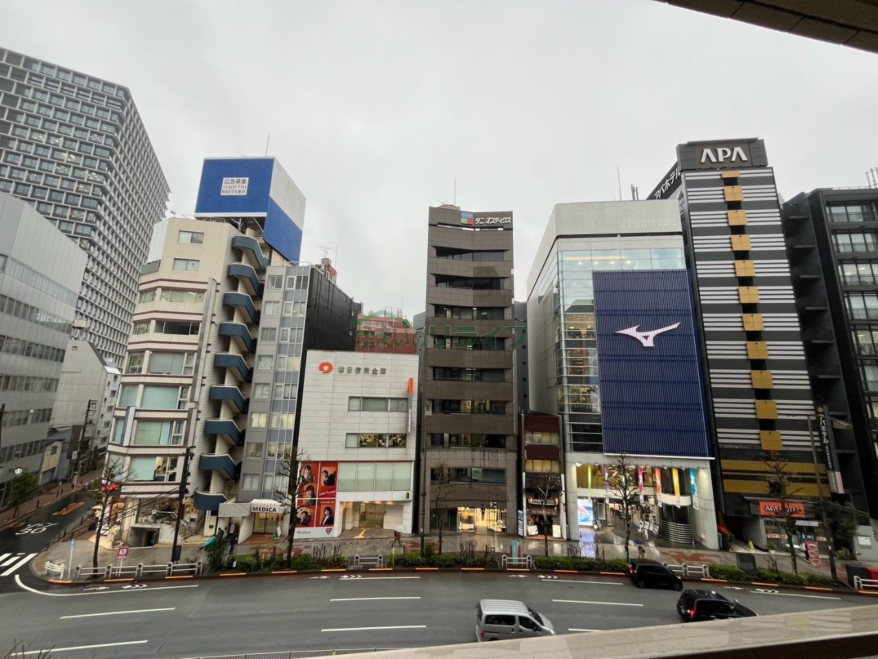 バルコニー