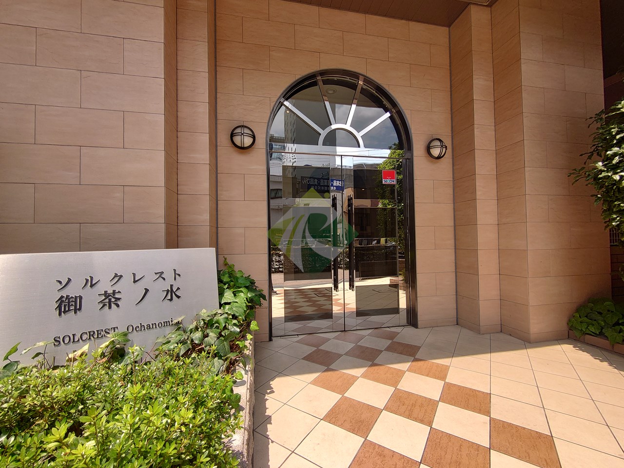 建物エントランス