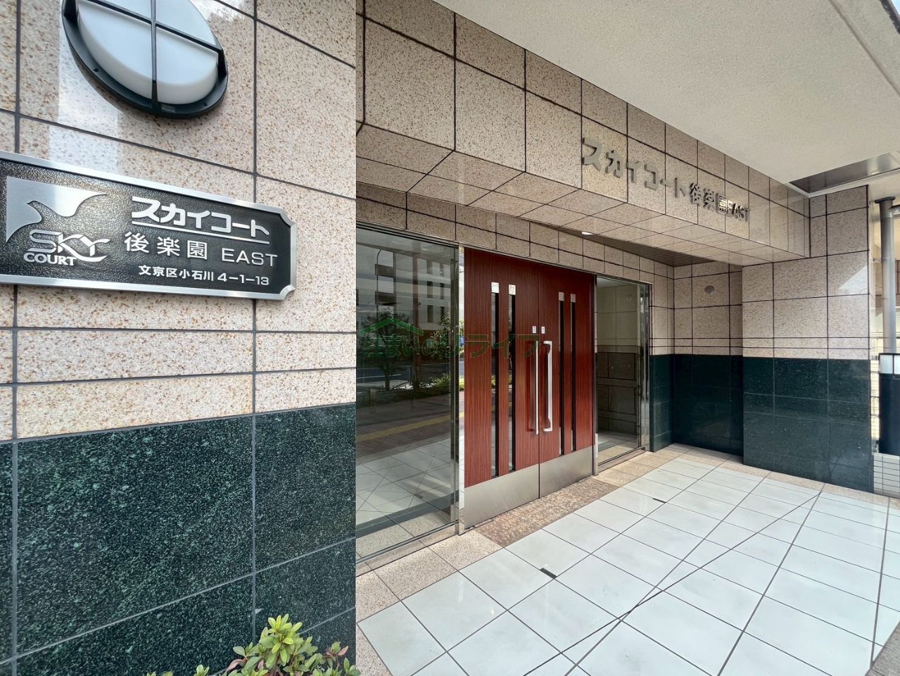 建物エントランス