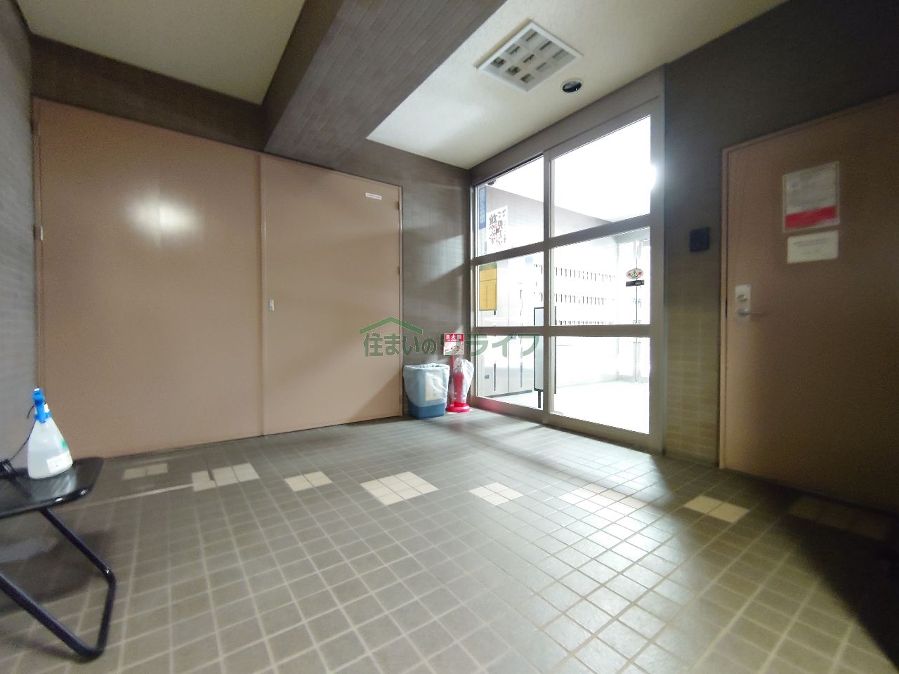 建物エントランス