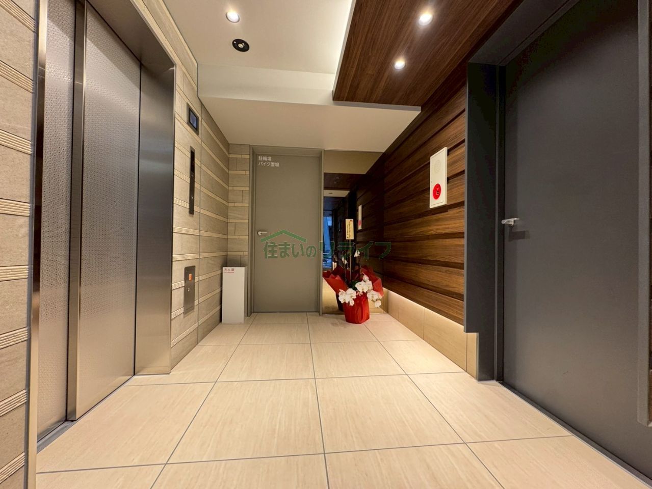 建物エントランス