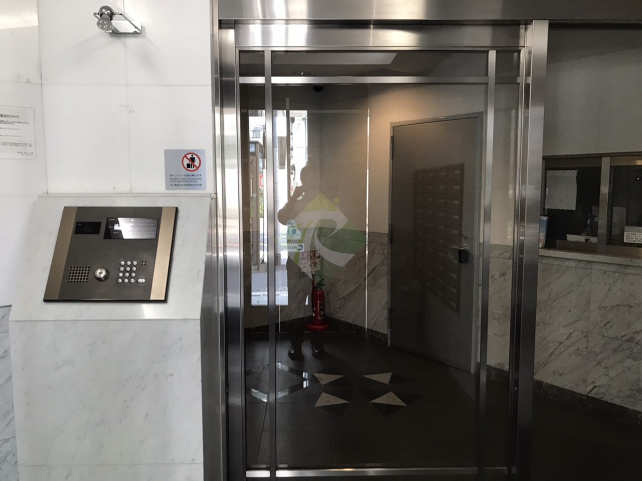 建物エントランス