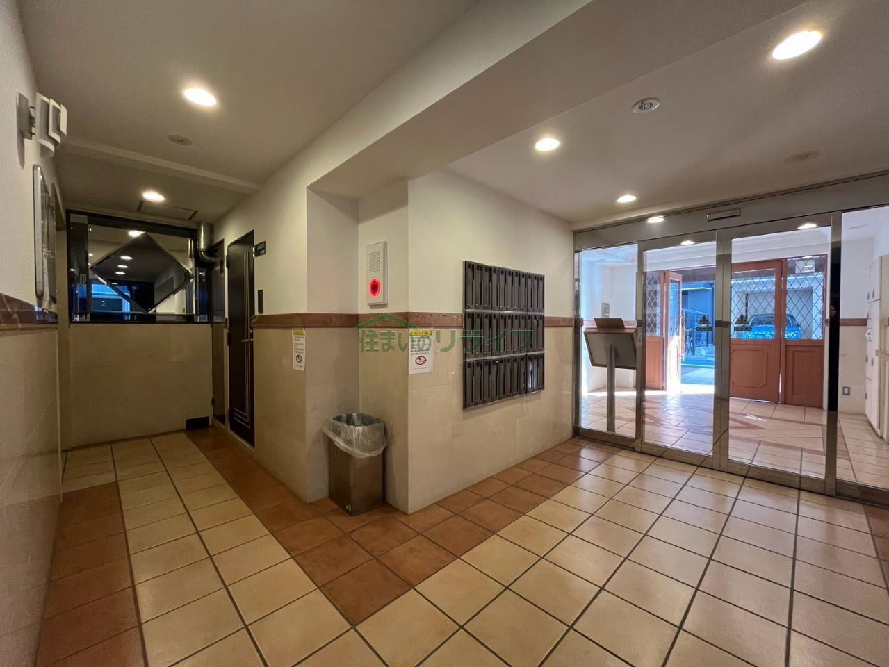 建物エントランス