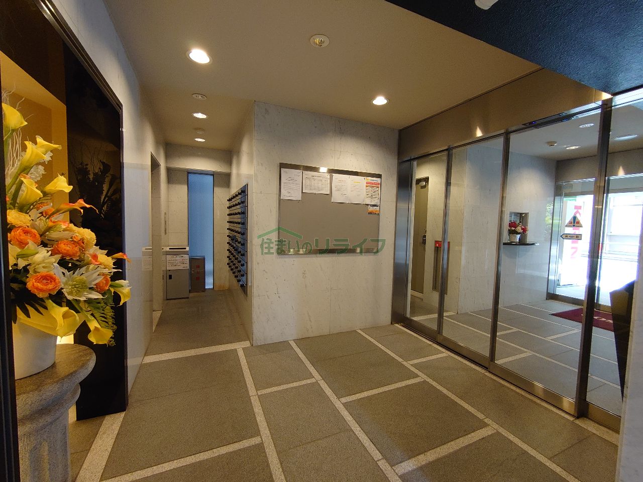 建物エントランス