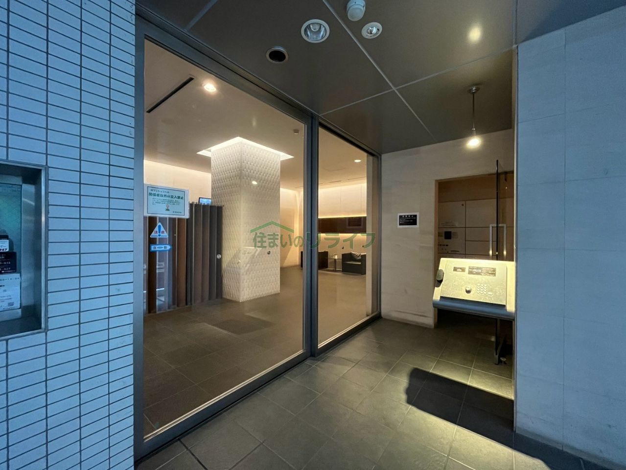 建物エントランス