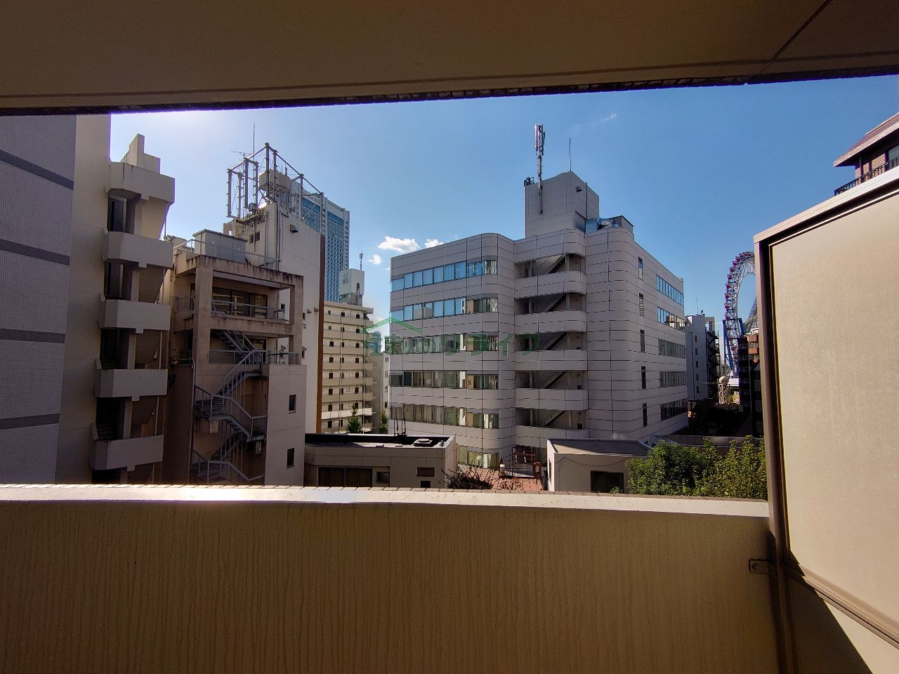 バルコニー