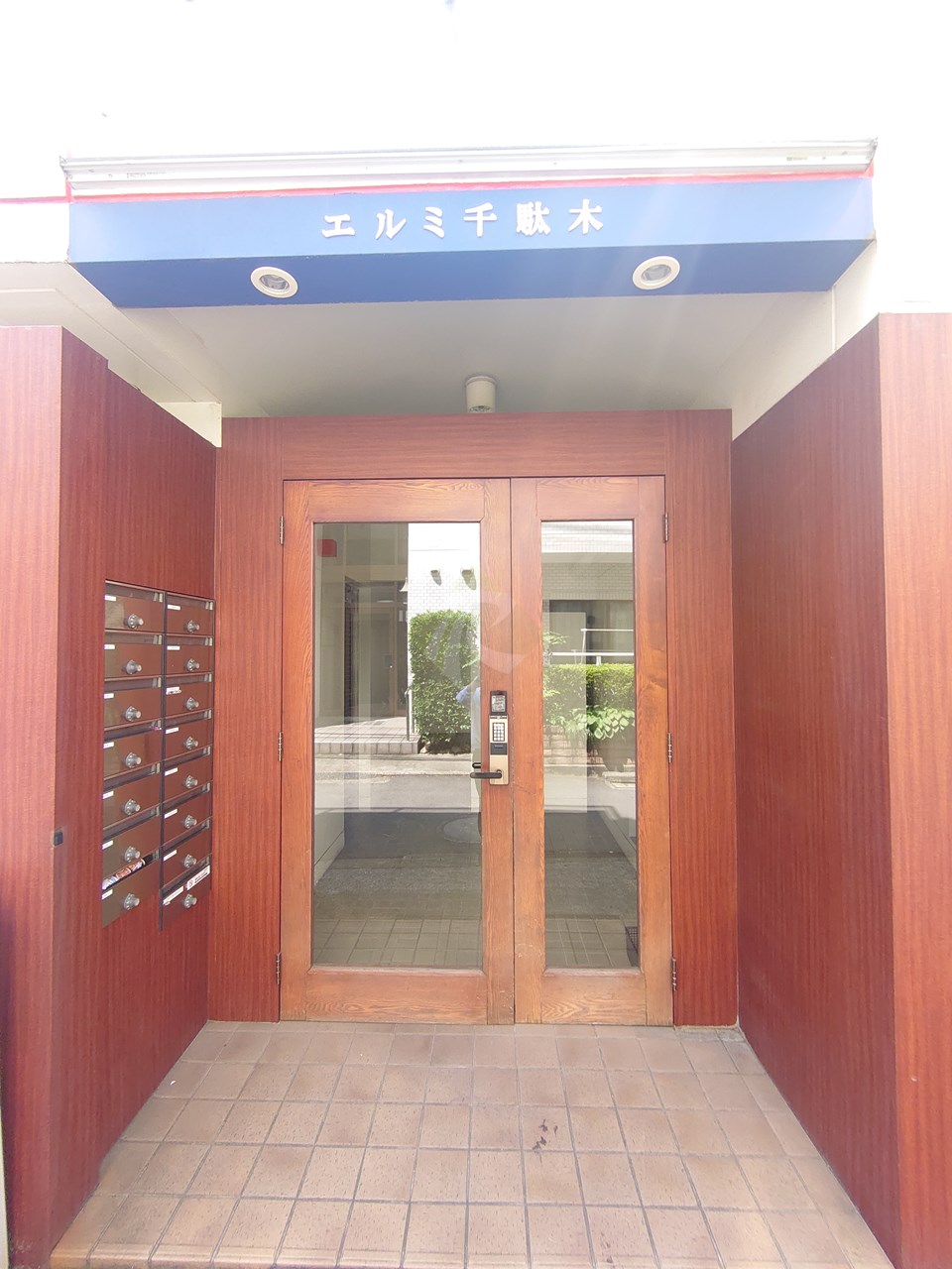 建物エントランス