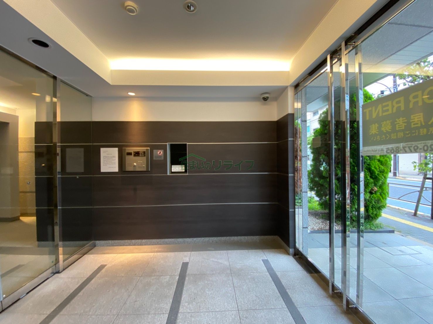 建物エントランス