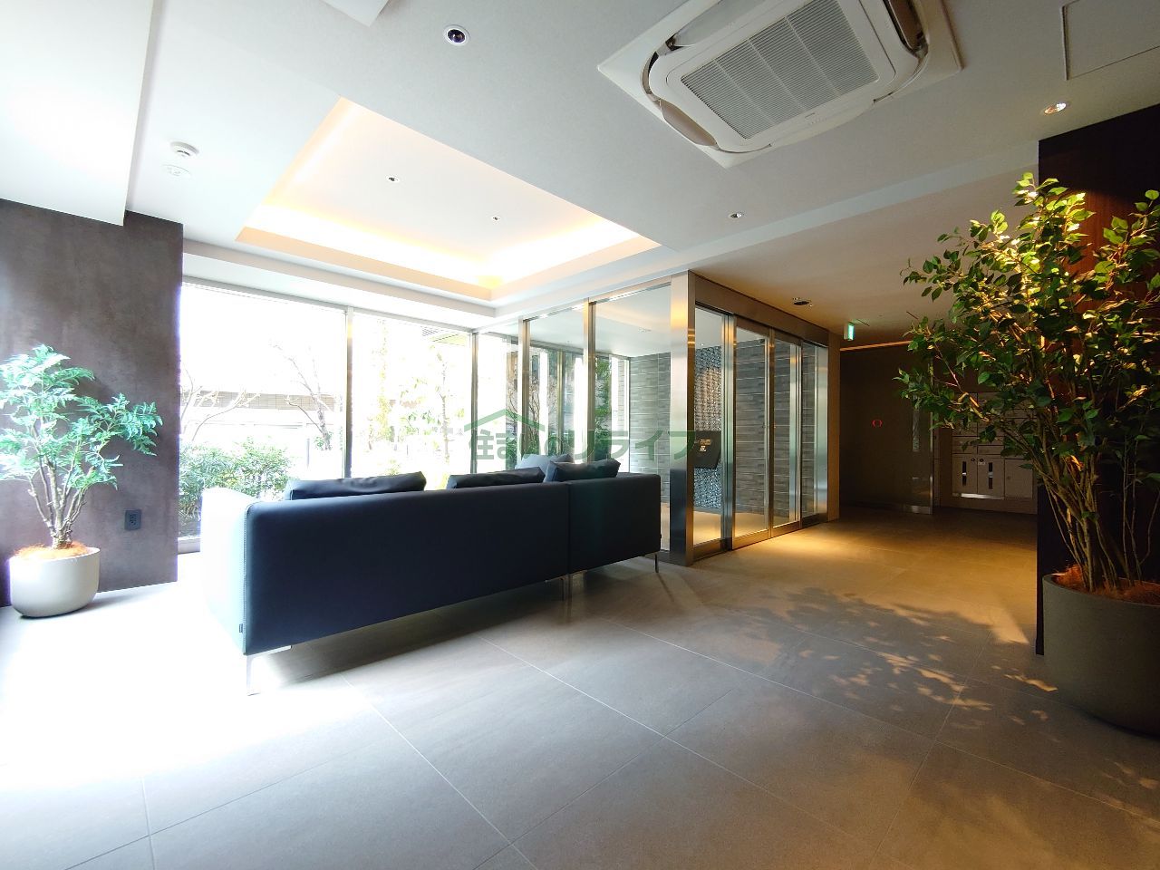 建物エントランス