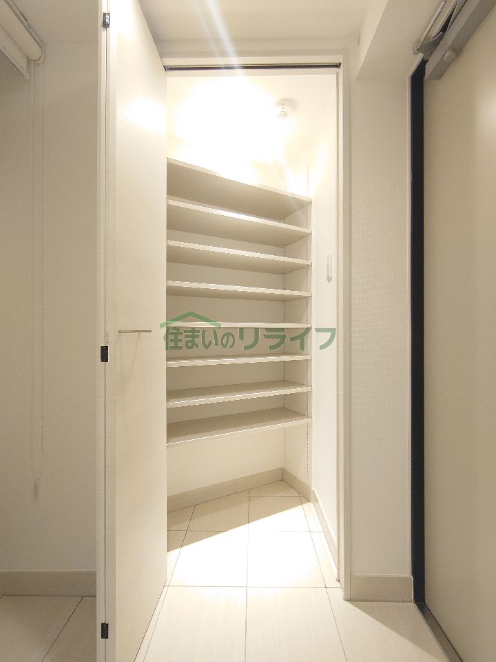 収納