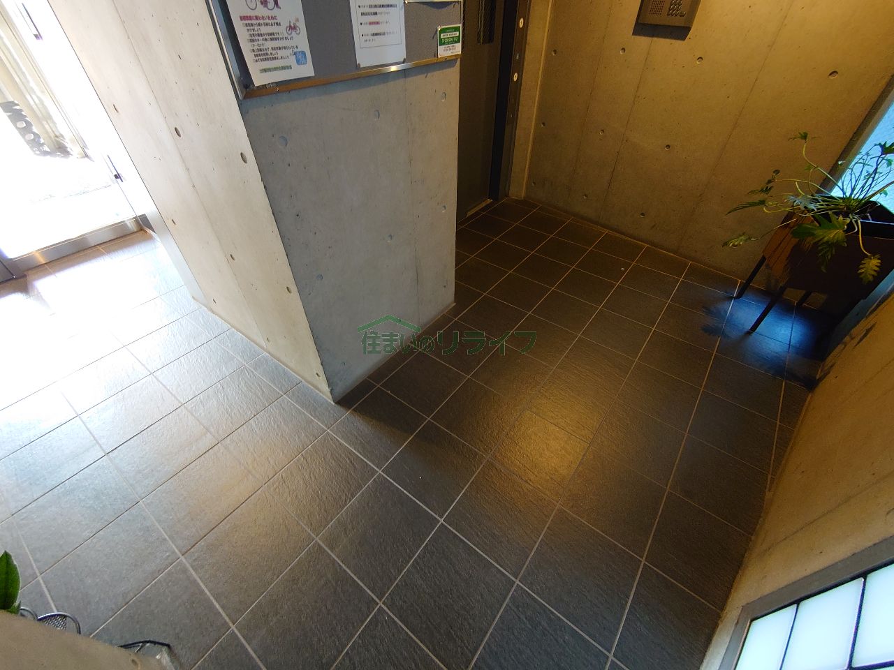 建物エントランス