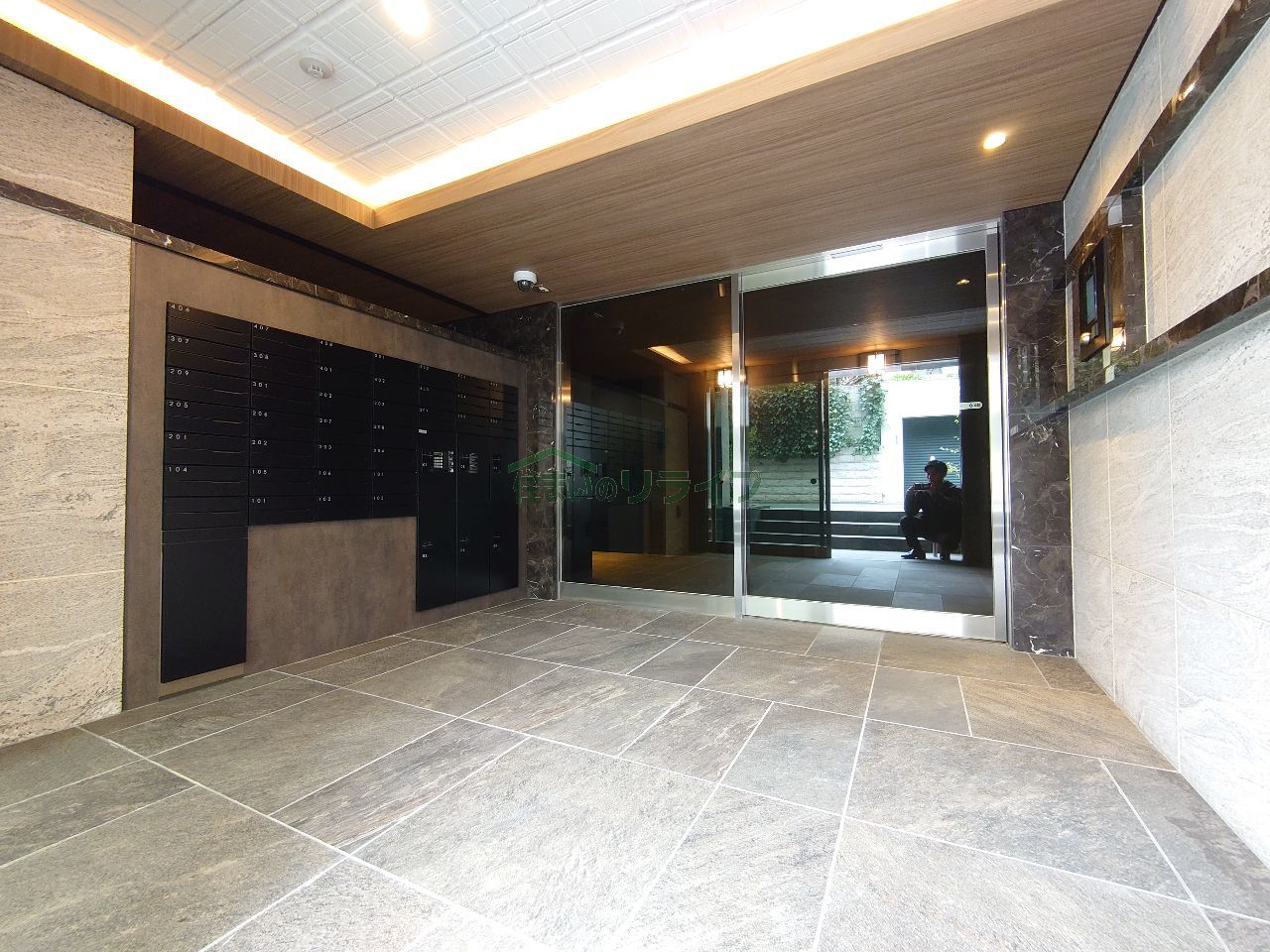 建物エントランス