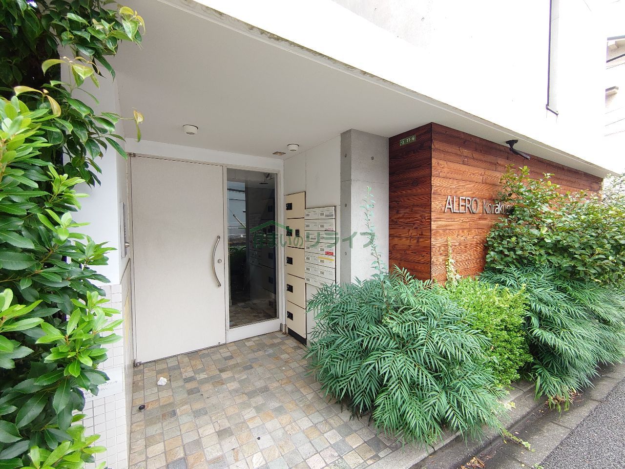 建物エントランス