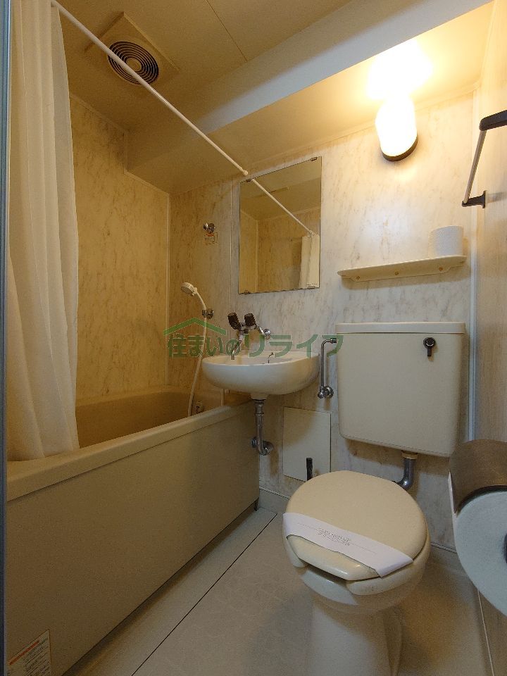 シャワールーム