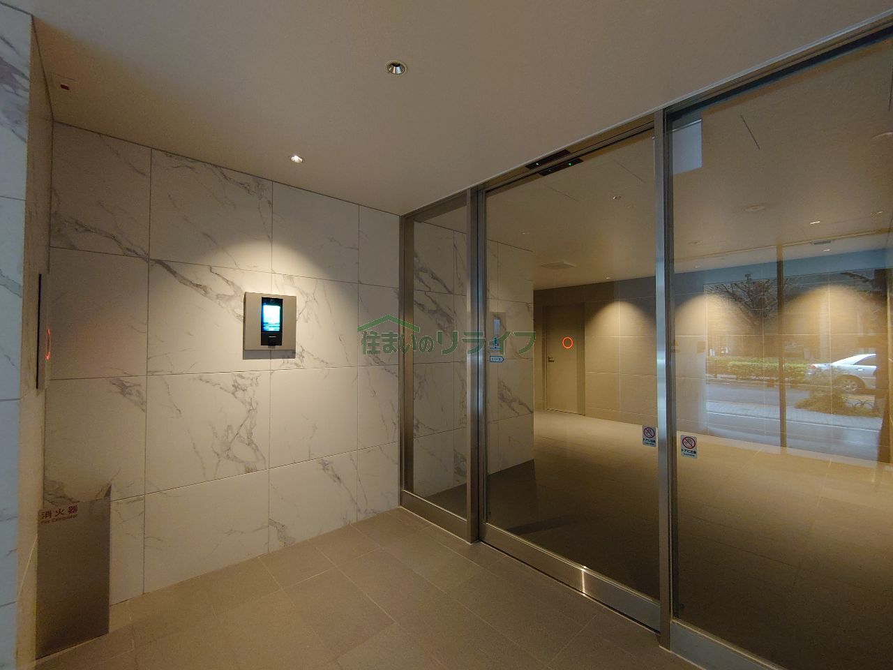 建物エントランス