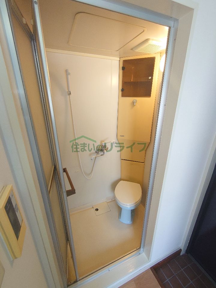 シャワールーム