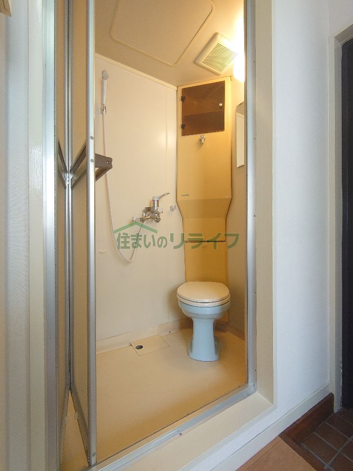 シャワールーム