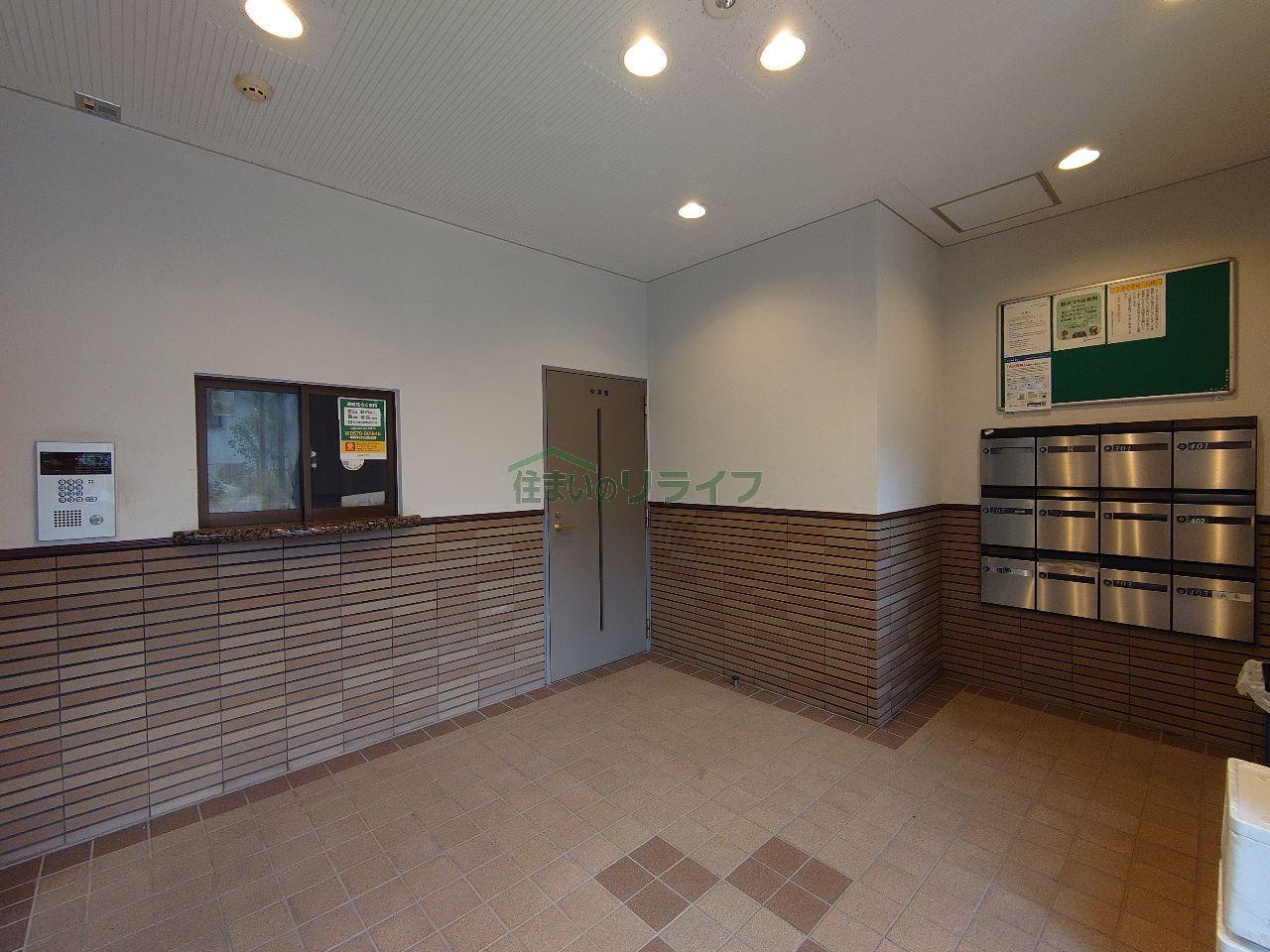 建物エントランス