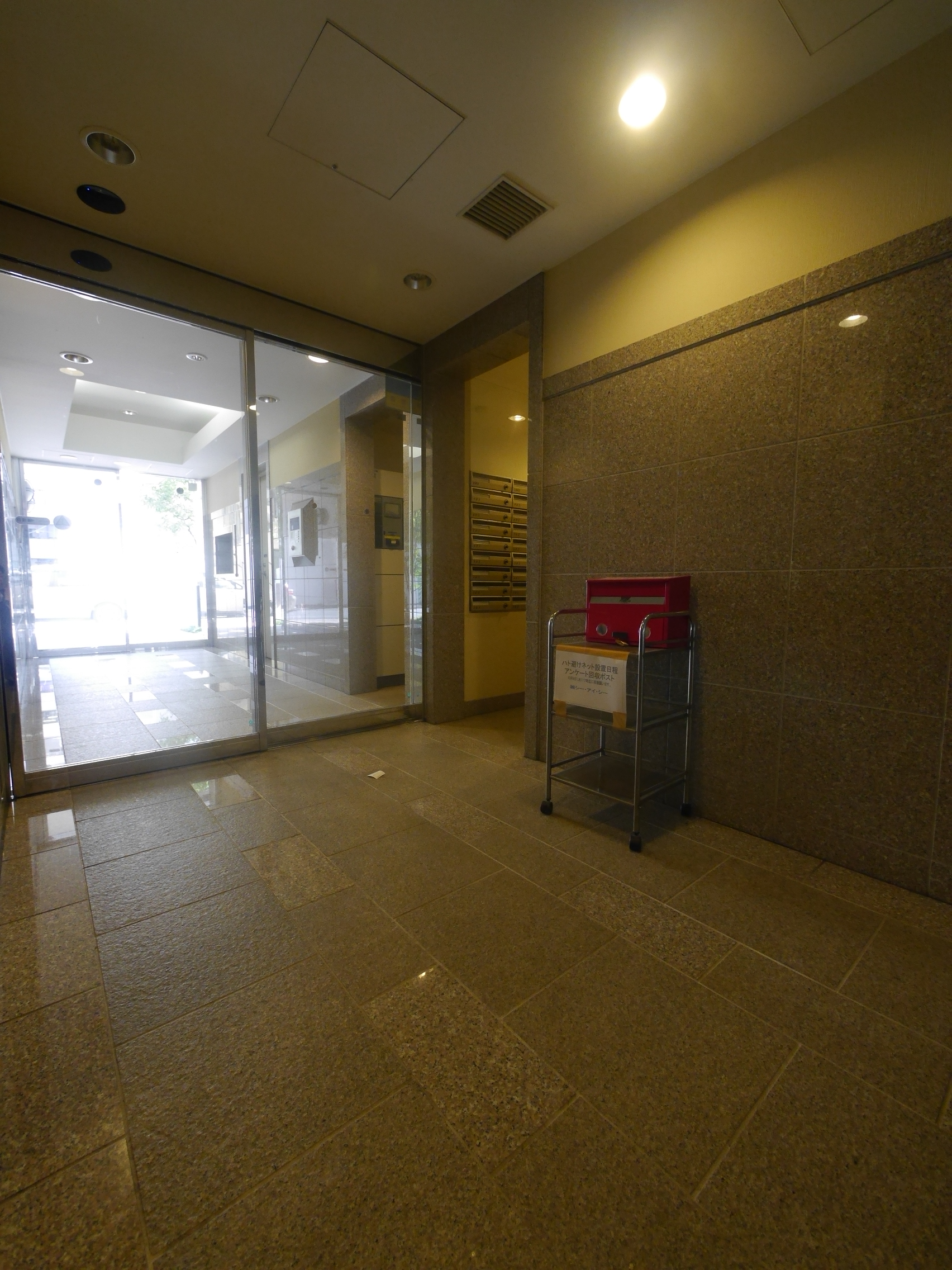 建物エントランス