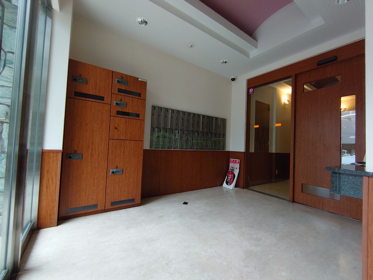 建物エントランス