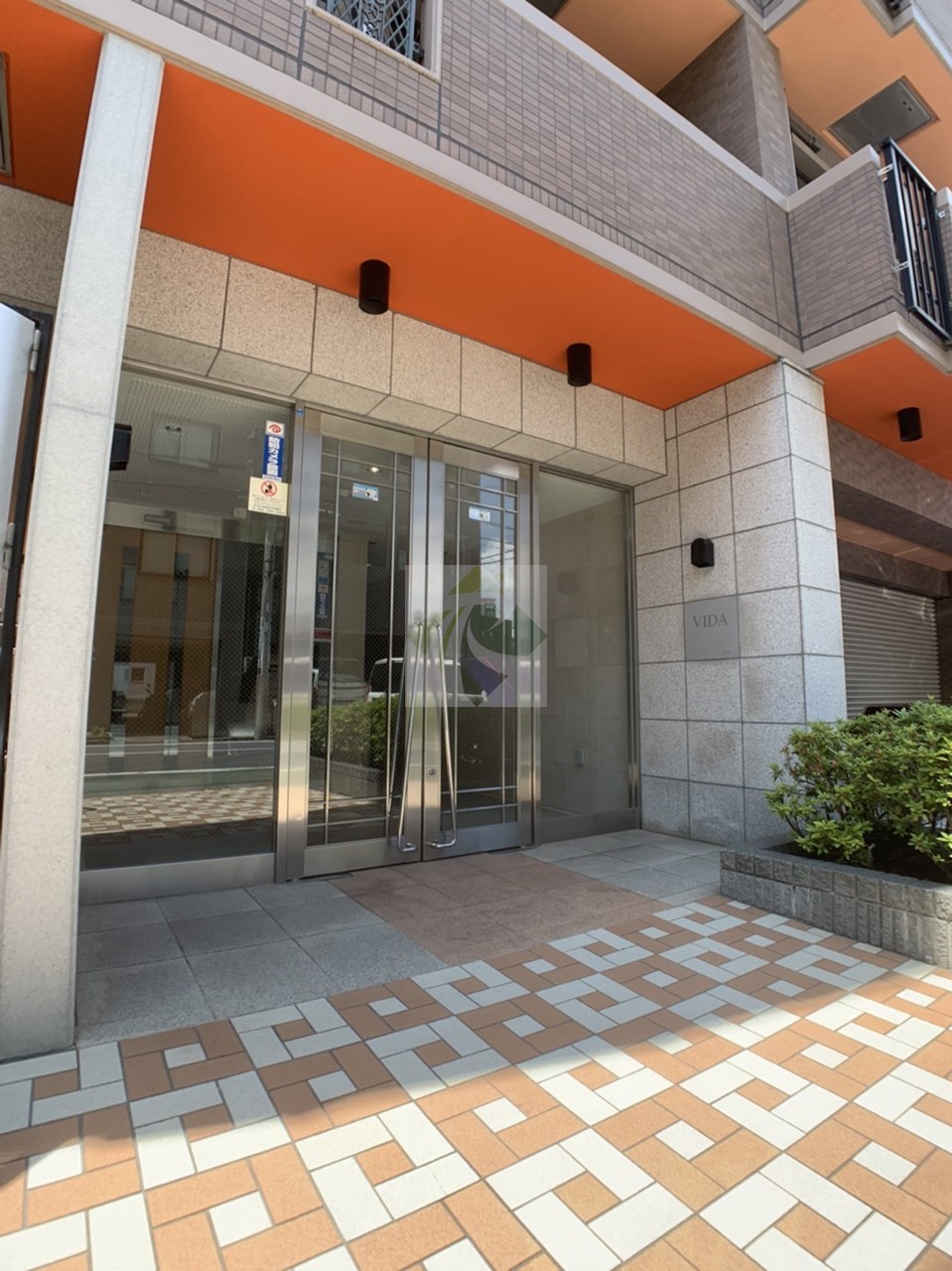 建物エントランス