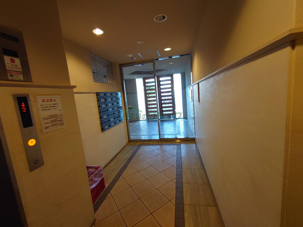 建物エントランス