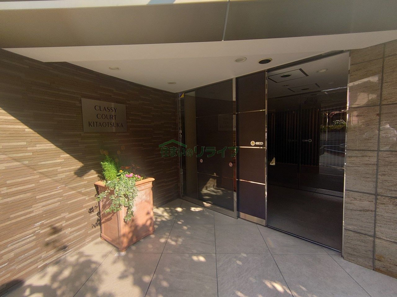 建物エントランス