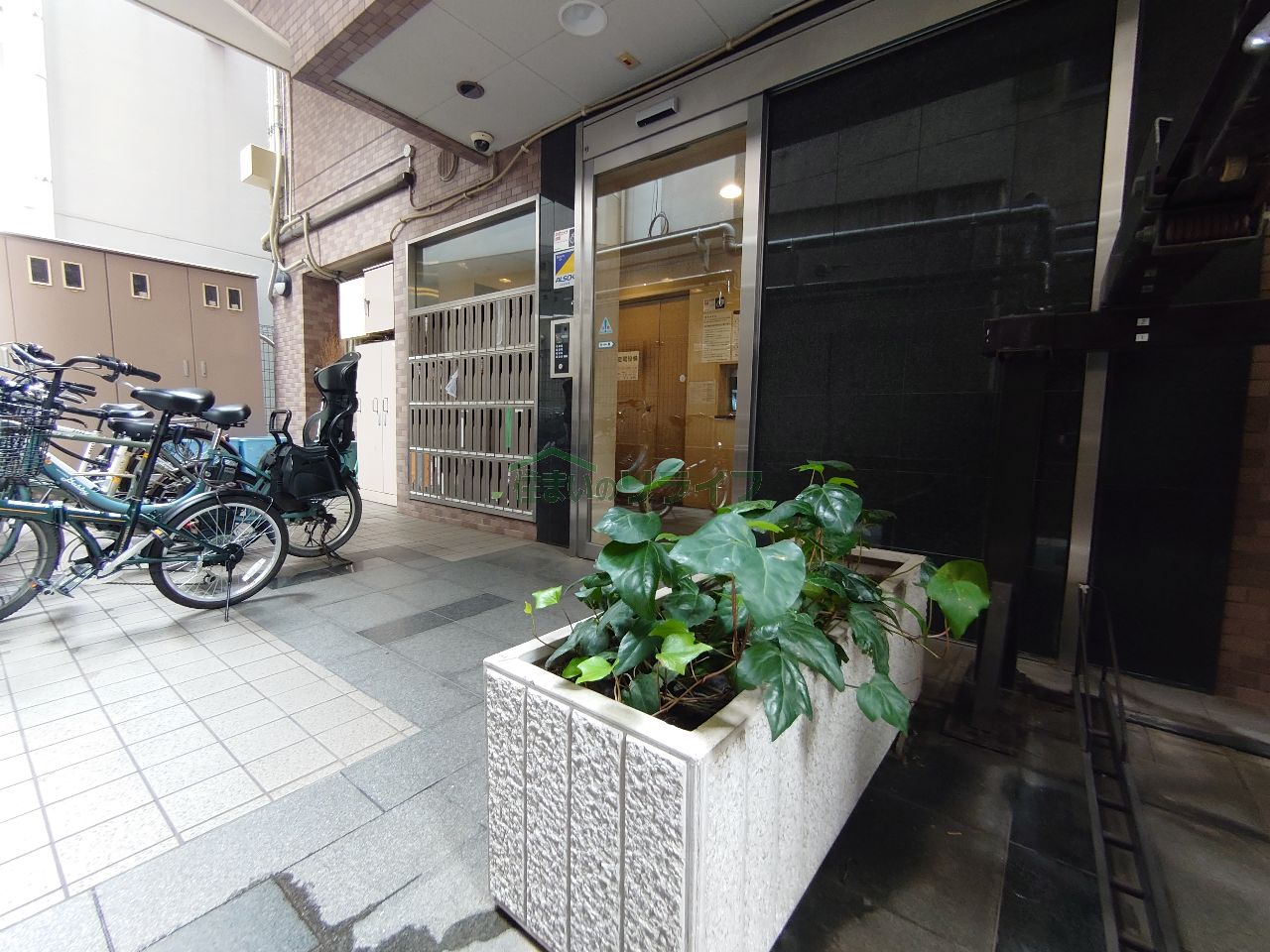 建物エントランス