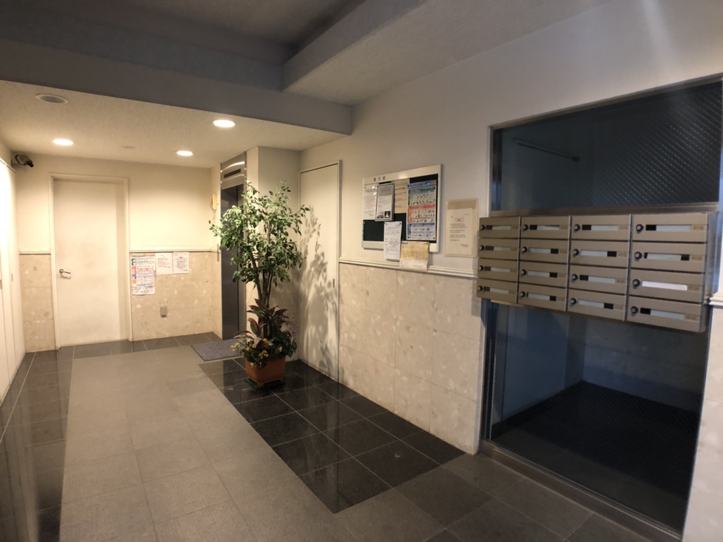 建物エントランス