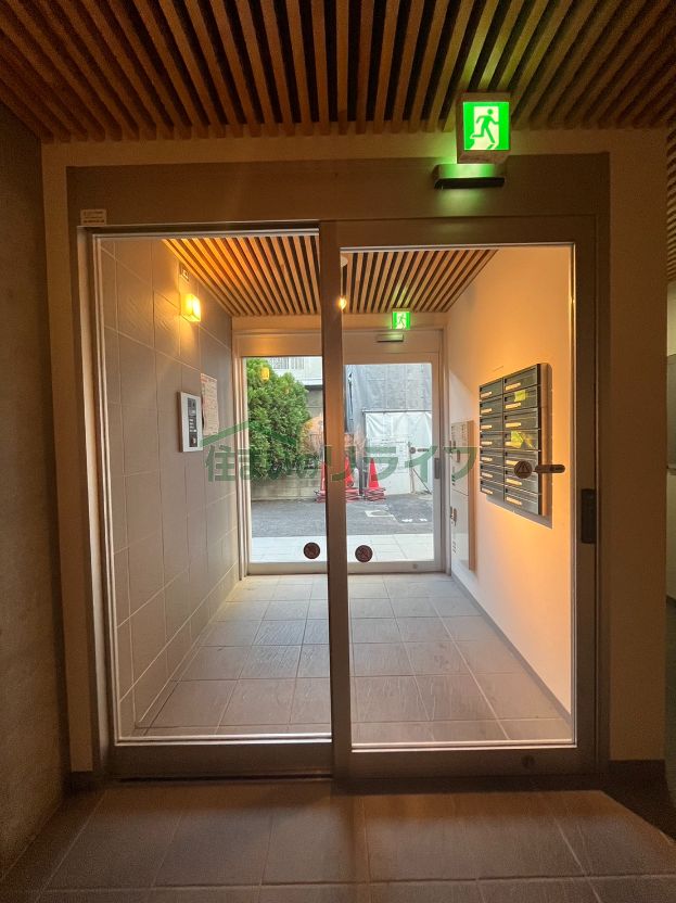 建物エントランス