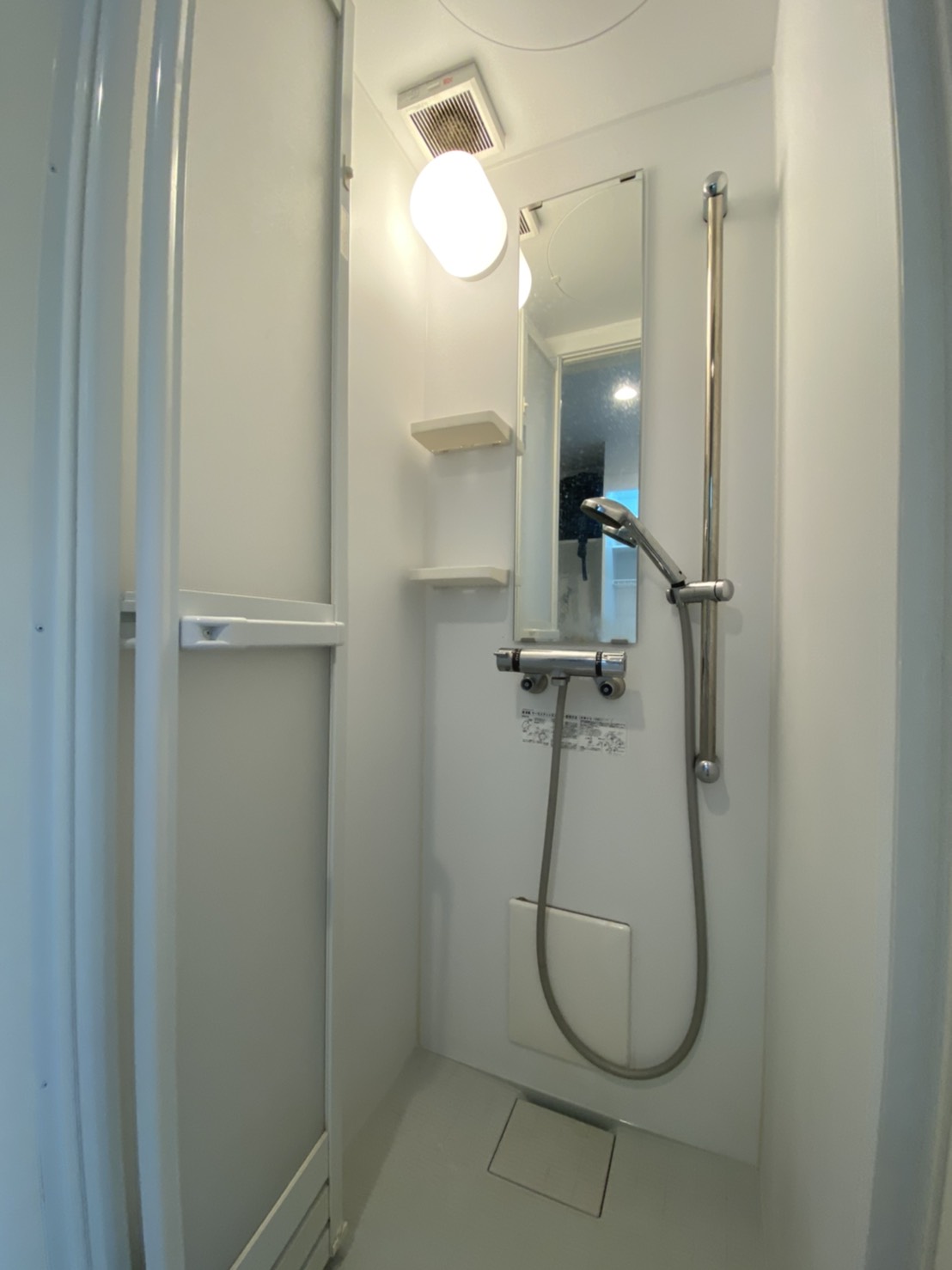 シャワールーム