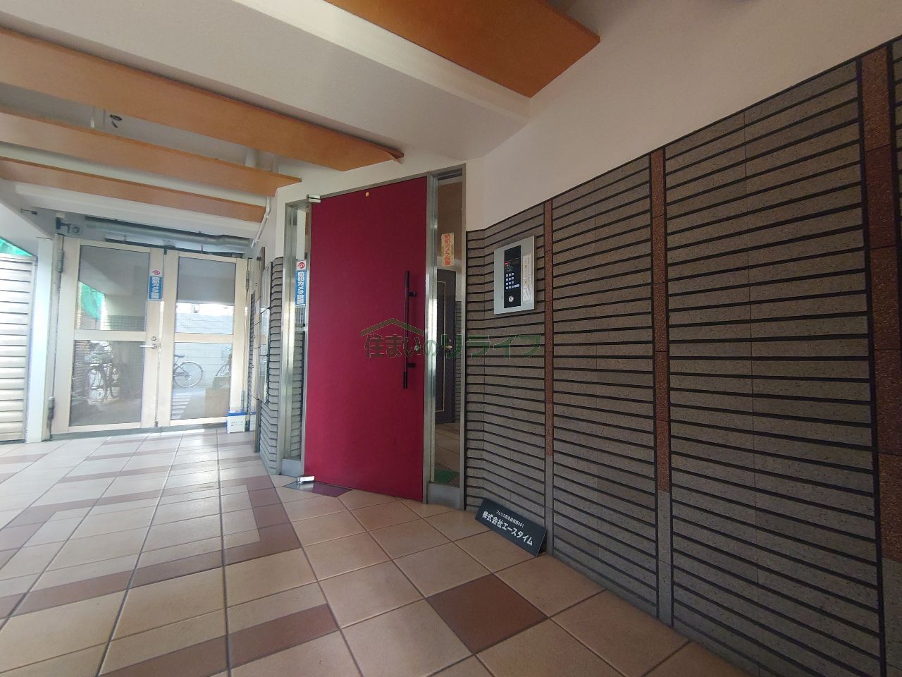 建物エントランス