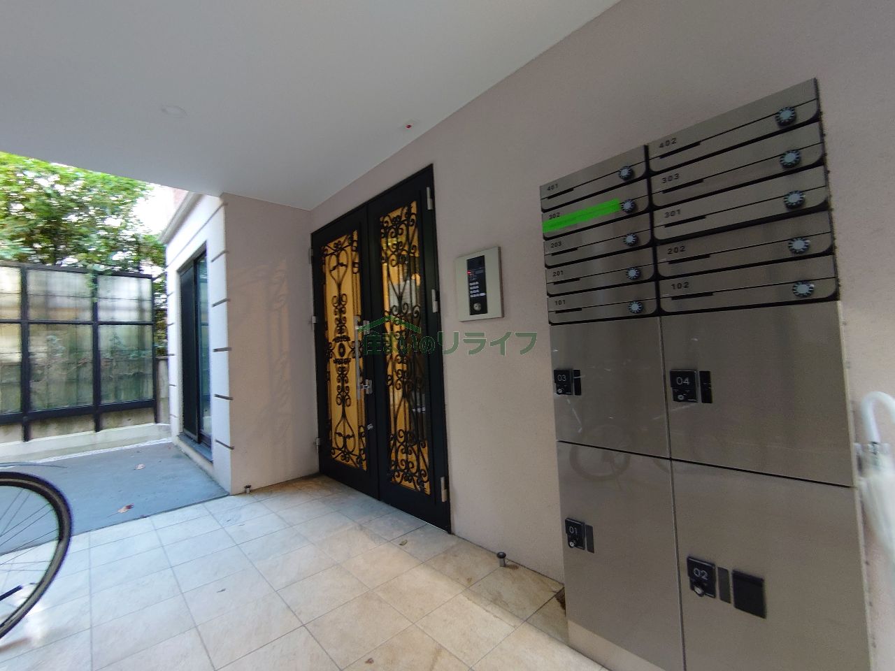 建物エントランス