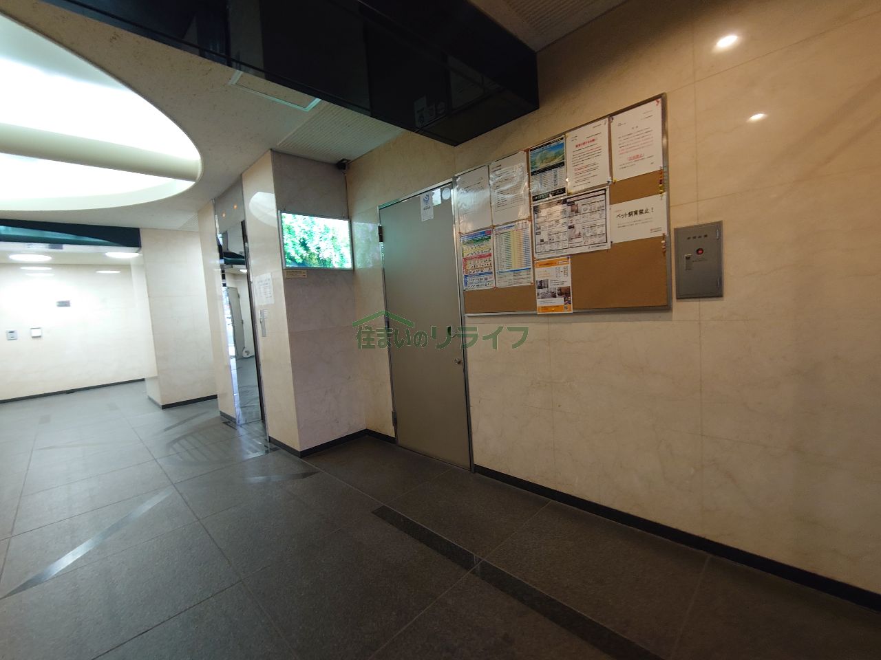 建物エントランス