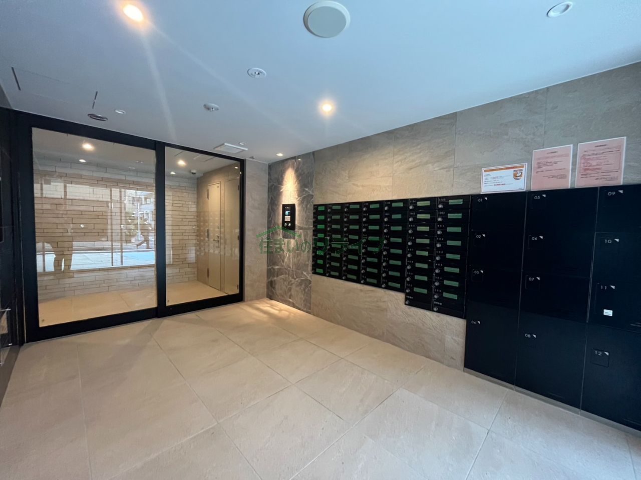 建物エントランス