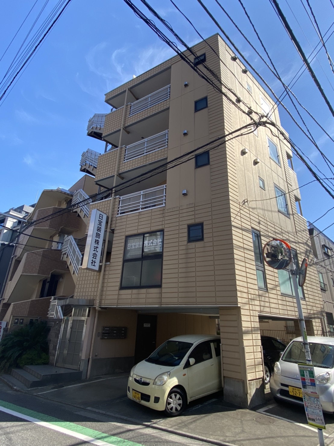 建物エントランス