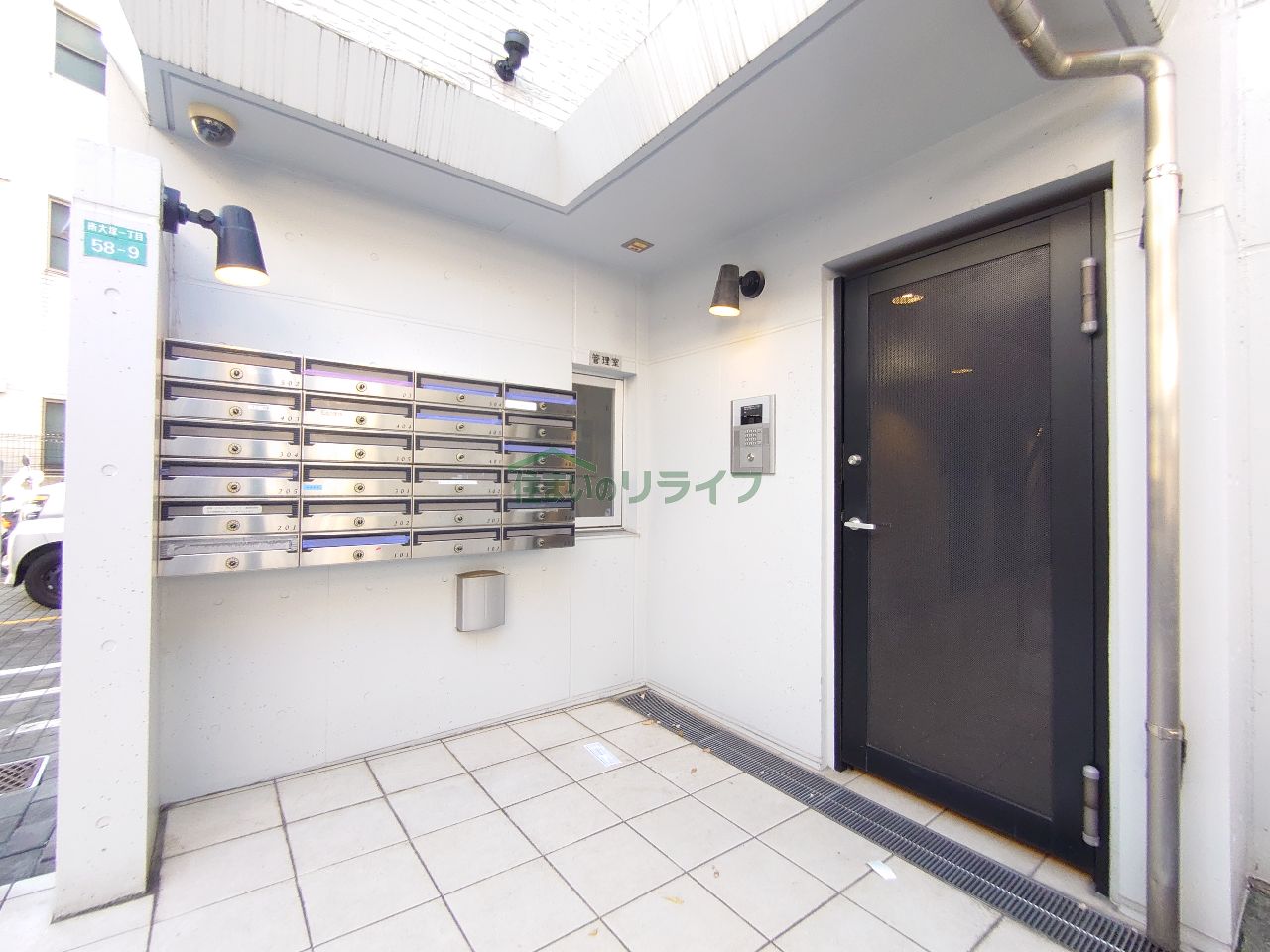 建物エントランス