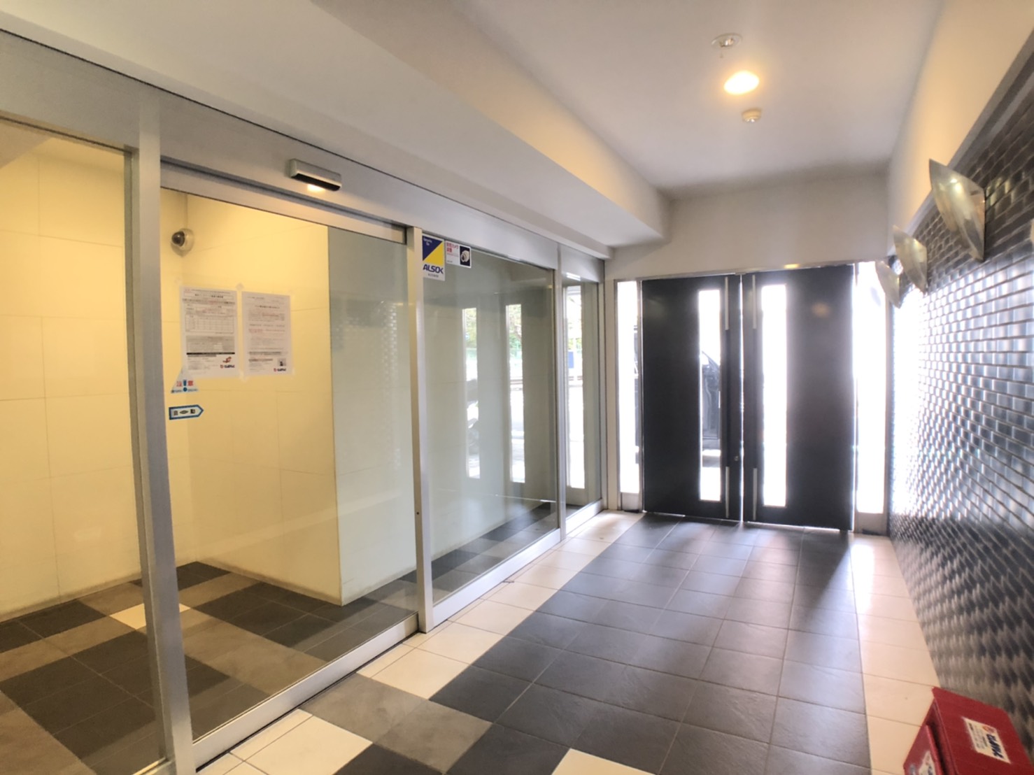 建物エントランス