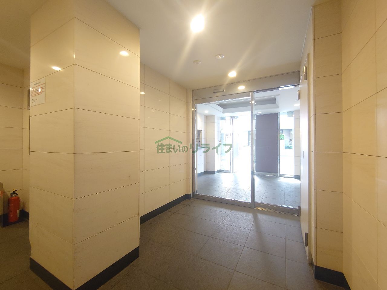 建物エントランス