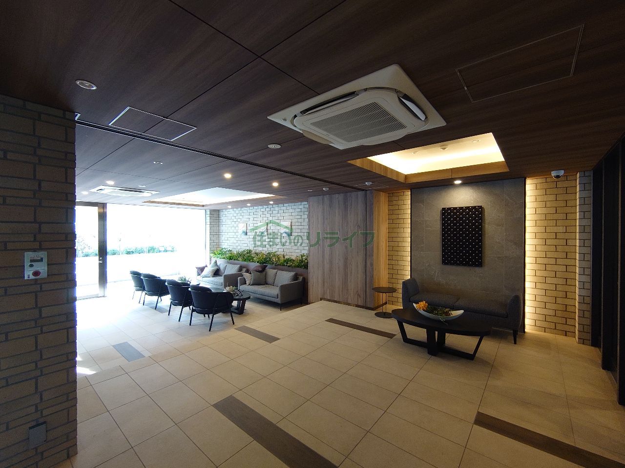 建物エントランス