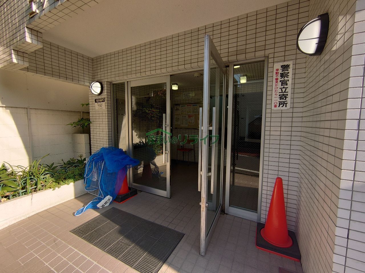 建物エントランス