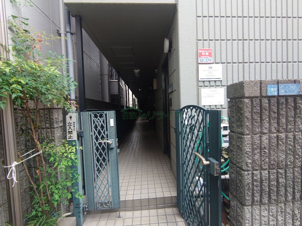 建物エントランス