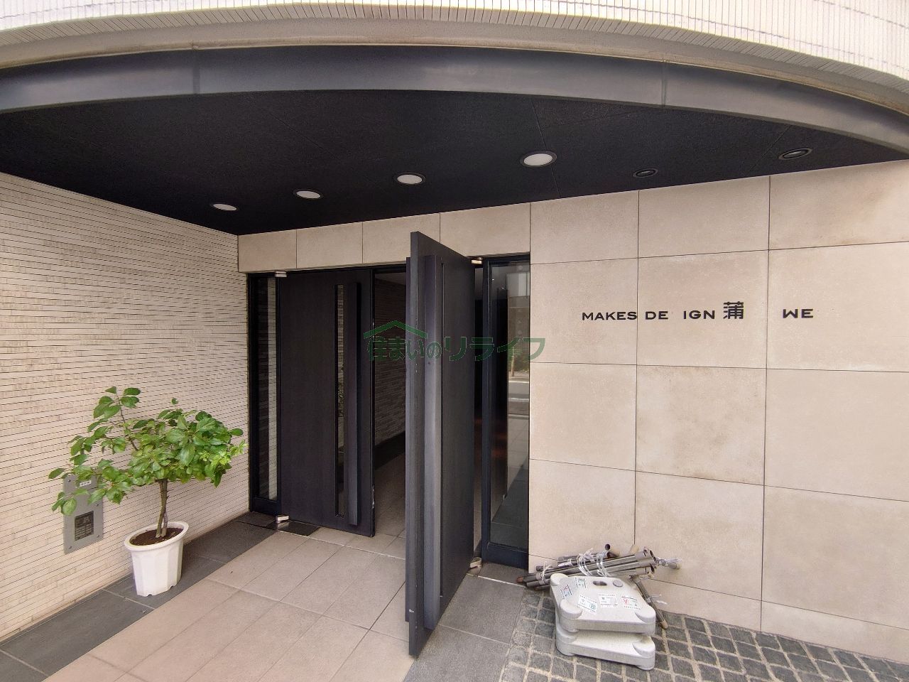 建物エントランス