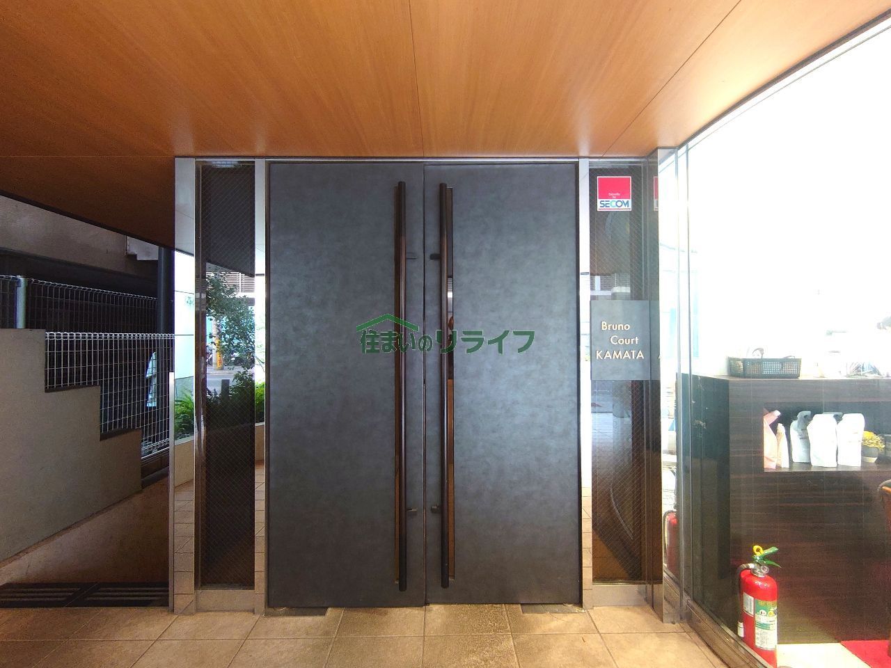 建物エントランス