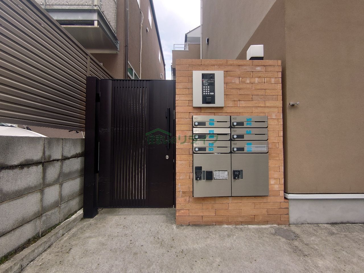 建物エントランス