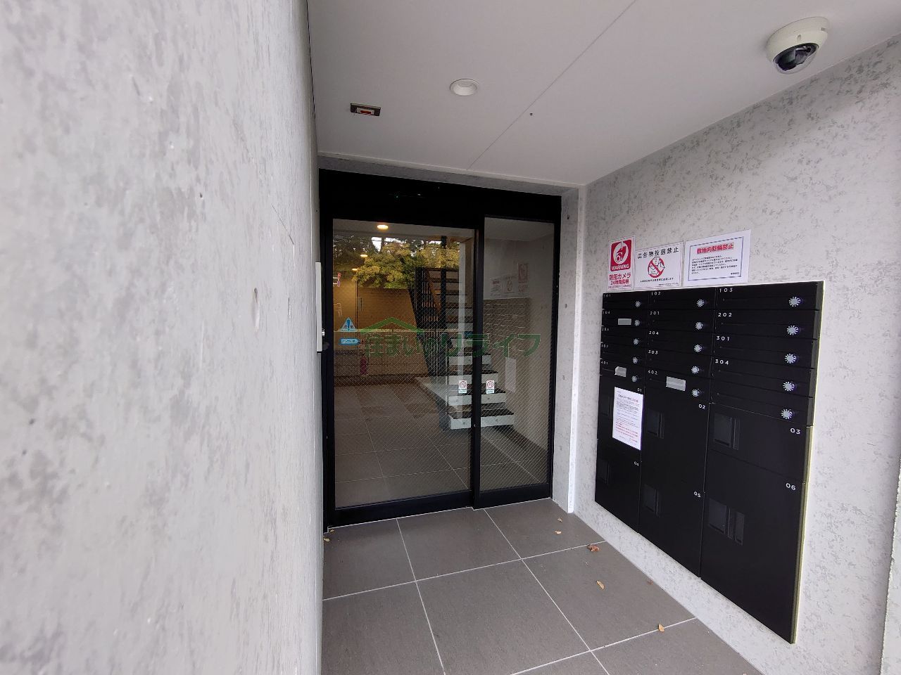 建物エントランス