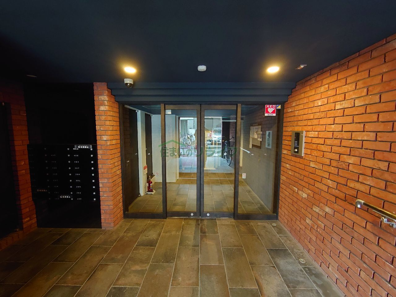 建物エントランス