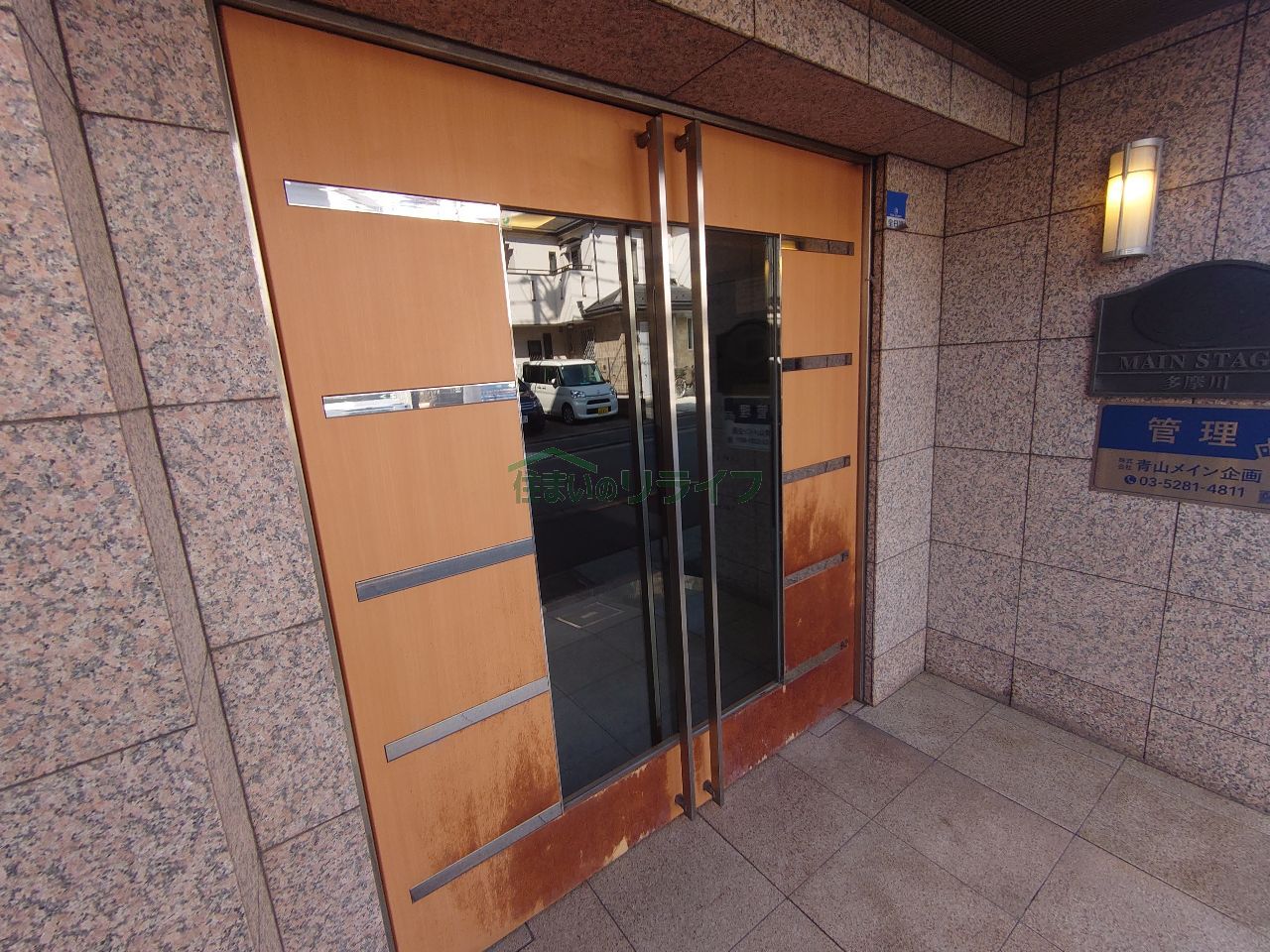 建物エントランス